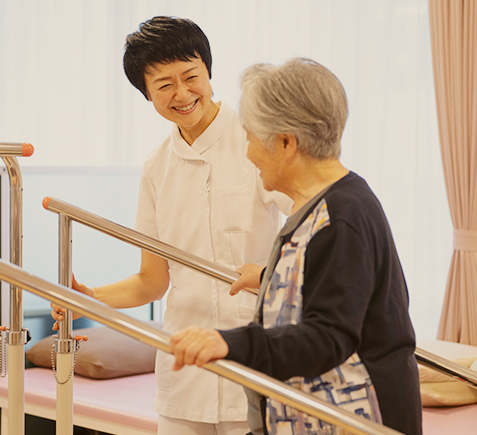 医師がお客様と面談している写真
