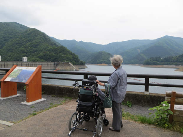 新緑ドライブ