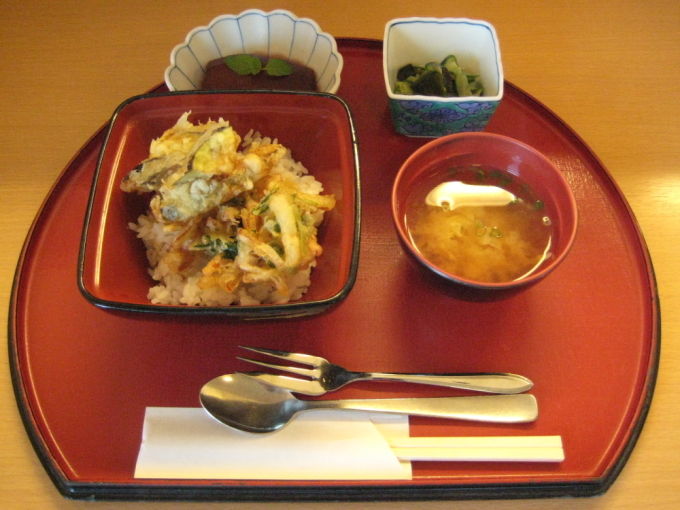 10月病棟内調理　野菜天丼