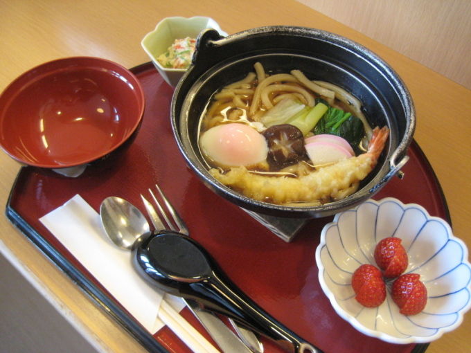 病棟内調理　鍋焼きうどん