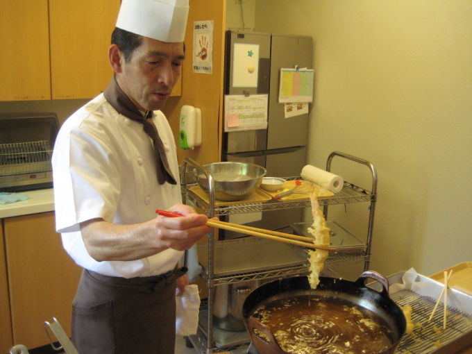 病棟内調理　えび天うどん