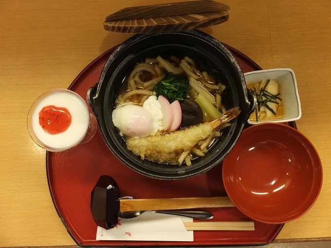 病棟内調理　鍋焼きうどん